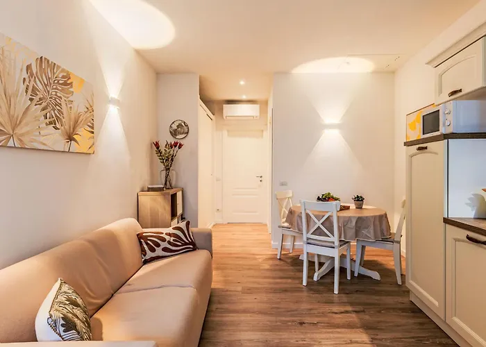 La Casa Di Carlo By Interhome דירה לנו